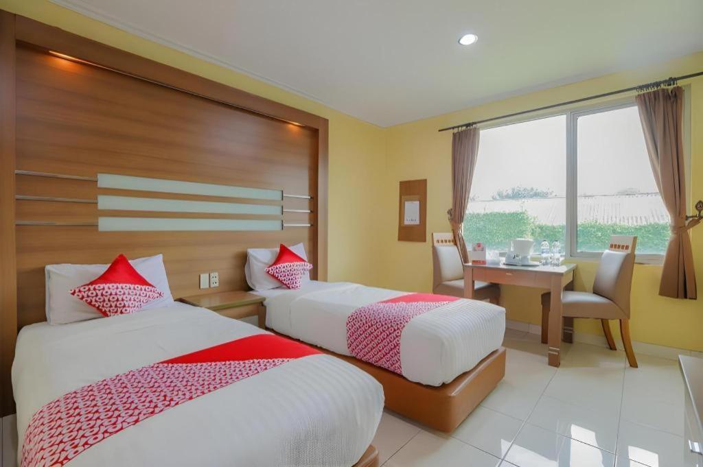 Hotel Senen Indah Syariah Jakarta Kültér fotó