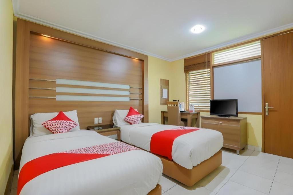 Hotel Senen Indah Syariah Jakarta Kültér fotó