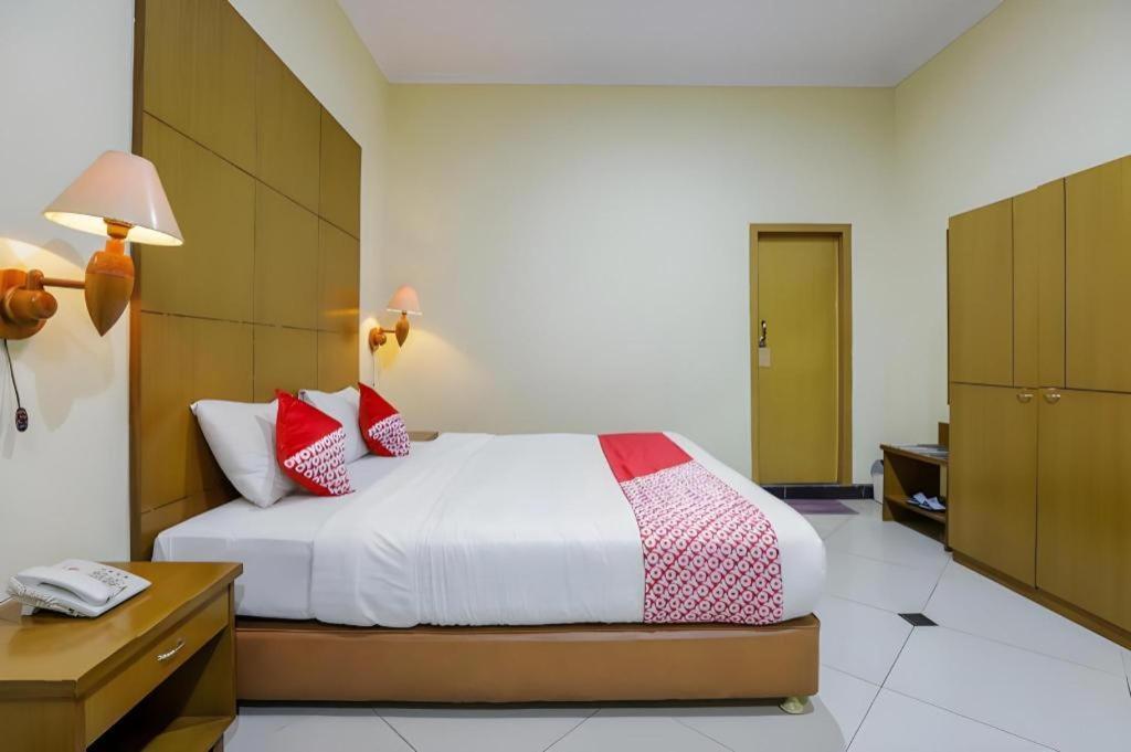 Hotel Senen Indah Syariah Jakarta Kültér fotó