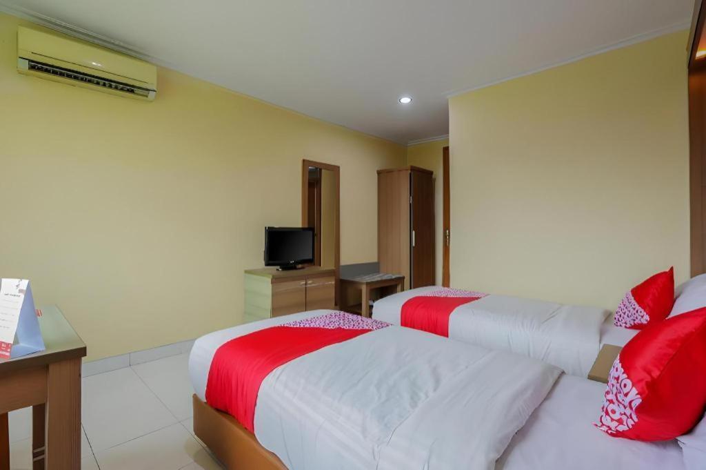 Hotel Senen Indah Syariah Jakarta Kültér fotó